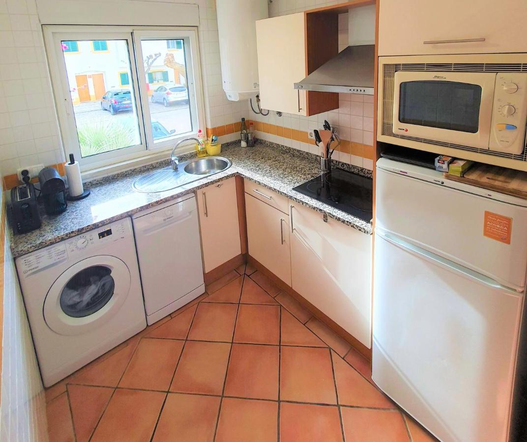Nice 2 Bedroom Apartment Groundfloor Swimming Pool タヴィラ エクステリア 写真